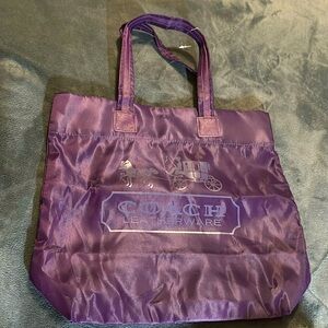 Coach bag, got it in Chile. Never used